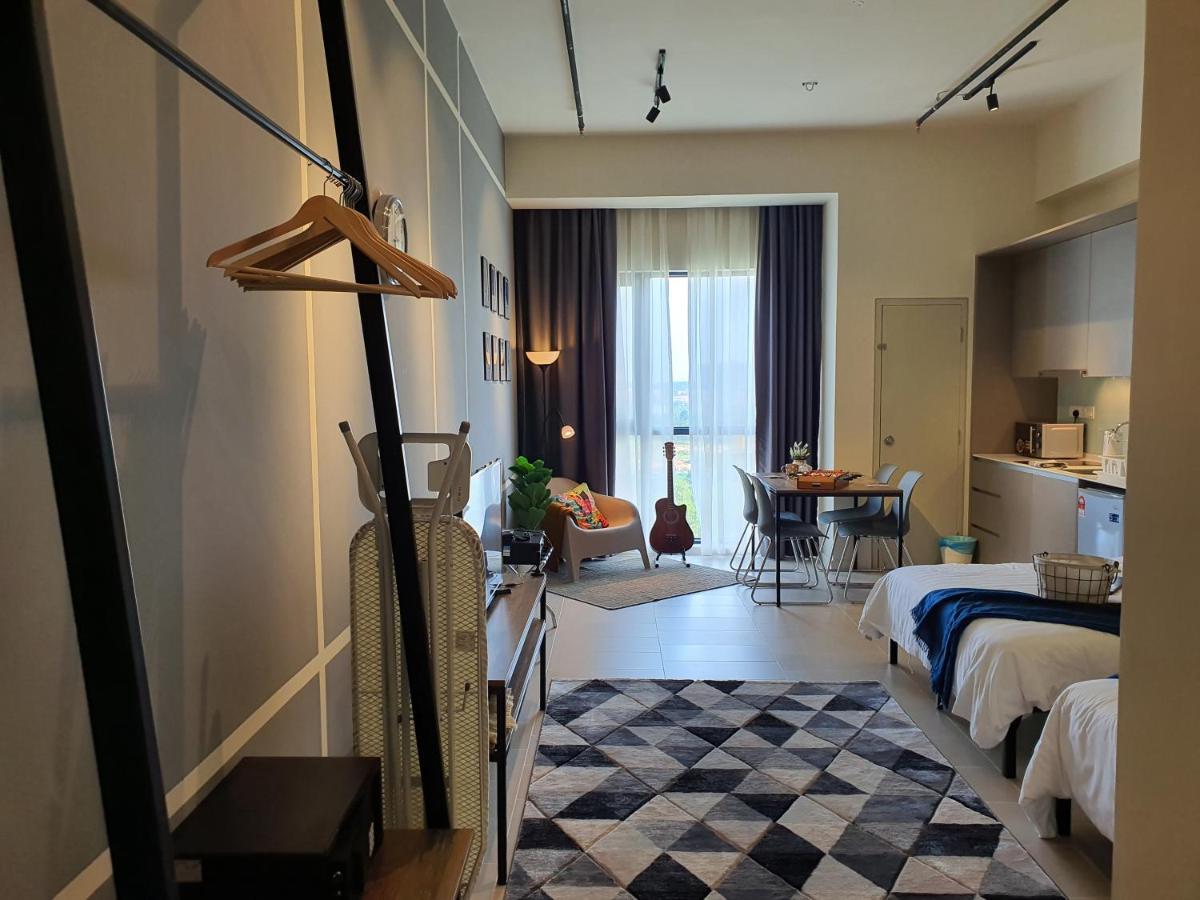 The Perfect Getaway @ Tamarind Suites, Netflix 300Mbps Cyberjaya Ngoại thất bức ảnh